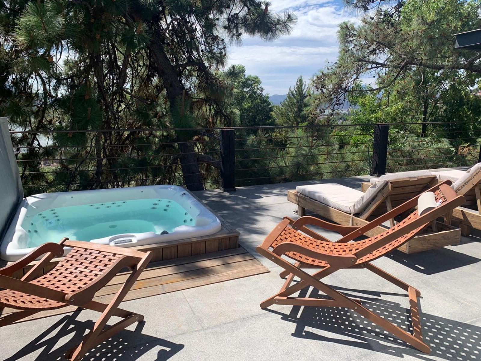 Majestic Residence With Views Of The Lake And Woods! فالي دي برافو المظهر الخارجي الصورة