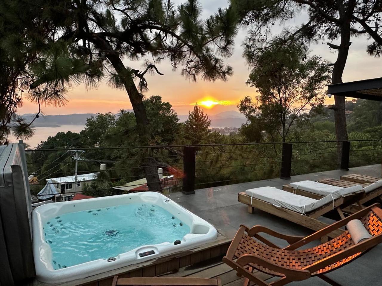 Majestic Residence With Views Of The Lake And Woods! فالي دي برافو المظهر الخارجي الصورة